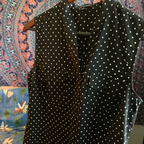 Collared Short Sleeve - Picture 2 of 2